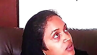 Hijab MILF Had a Visitor Daily,when Husband Goes to Work.